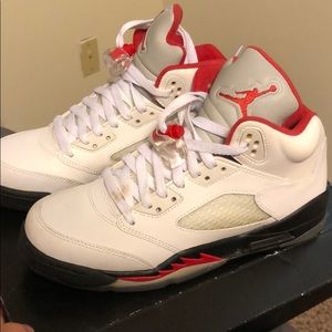 Air Jordan 5 Retro